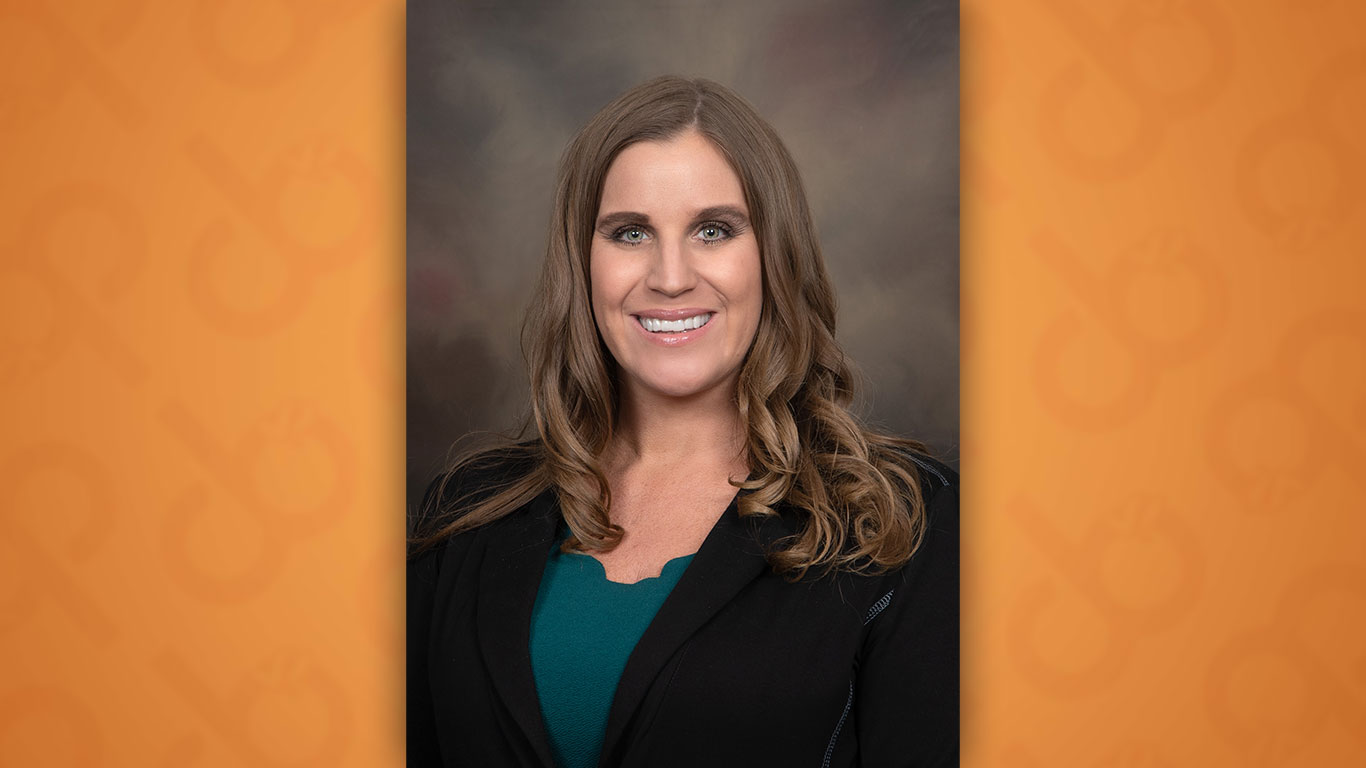 Citizens Bank & Trust Selects Tiffany Achille to Lead New Valrico Office Location
